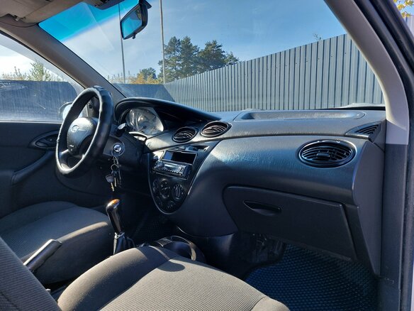 2004 Ford Focus I Рестайлинг, серебристый, 259000 рублей - вид 16
