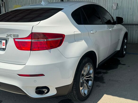 2009 BMW X6 35i 6-speed I (E71), белый, 2100000 рублей - вид 8