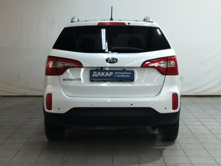 2014 Kia Sorento II Рестайлинг, белый, 1300000 рублей, вид 5