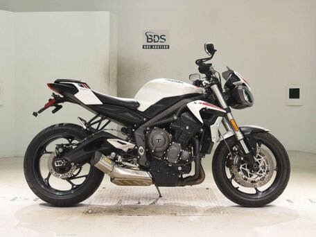 2020 Triumph Street Triple, белый, 799000 рублей, вид 2