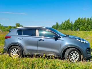 2017 Kia Sportage IV, синий, 2080000 рублей, вид 4