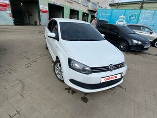 2013 Volkswagen Polo V, белый, 625000 рублей, вид 1