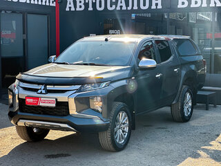 2020 Mitsubishi L200 V Рестайлинг, серый, 2390000 рублей, вид 4