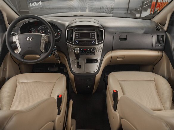 2018 Hyundai H-1 II Рестайлинг 2, серебристый, 2489000 рублей - вид 7