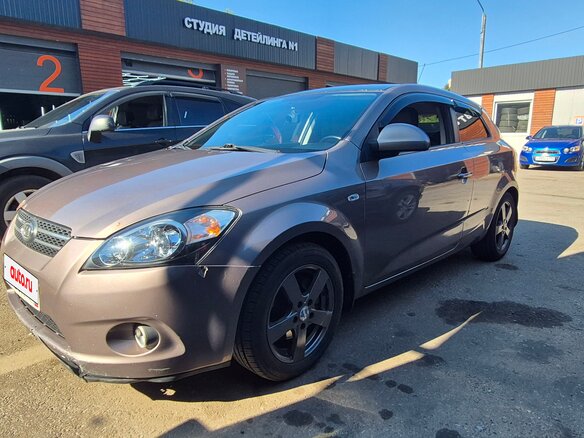 2008 Kia Ceed I, бежевый