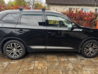 2018 Mitsubishi Outlander III Рестайлинг 2, чёрный, 2100000 рублей, вид 4