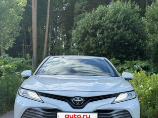 2019 Toyota Camry VIII (XV70), белый, 2500000 рублей, вид 2