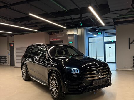 2026 Mercedes-Benz GLS 450 II (X167) Рестайлинг, чёрный, 16300000 рублей, вид 2
