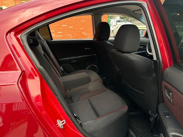 2005 Mazda 3 I (BK), красный, 565000 рублей - вид 9