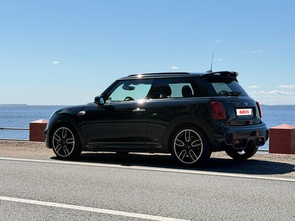 2020 Mini Hatch JCW III (F55/F56) Рестайлинг, зелёный, 3650000 рублей - вид 5
