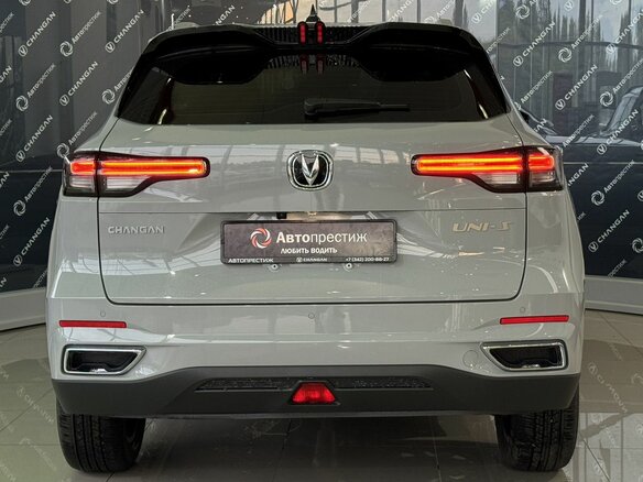 2025 Changan UNI-S I, серебристый, 3209900 рублей - вид 6