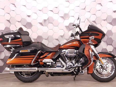 2015 Harley-Davidson CVO Road Glide, чёрный, 1849000 рублей, вид 3