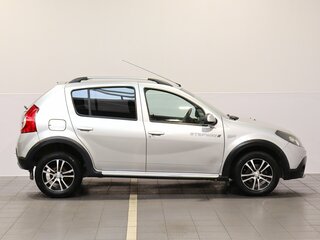 2013 Renault Sandero Stepway I, серый, 689000 рублей, вид 5