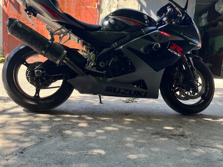 2005 Suzuki GSX-R 1000, чёрный, 690000 рублей, вид 3