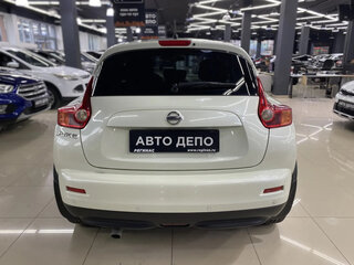 2011 Nissan Juke I, белый, 909000 рублей, вид 5