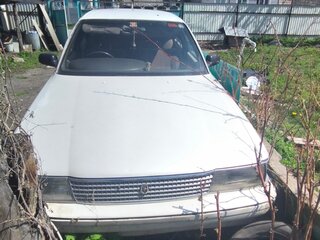 1991 Toyota Mark II VI (X80), белый, 260000 рублей, вид 3