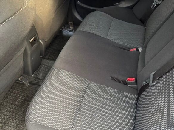 2012 Toyota Corolla X (E140, E150) Рестайлинг, серый, 850000 рублей - вид 7