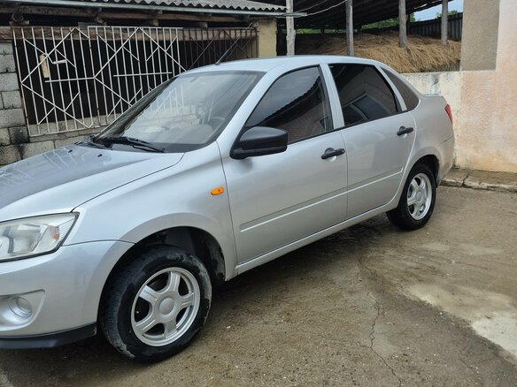 2015 Lada (ВАЗ) Granta I, серебристый, 510000 рублей - вид 3