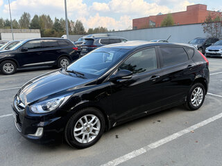 2012 Hyundai Solaris I, чёрный, 660000 рублей, вид 1