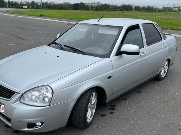 2012 Lada (ВАЗ) Priora I, серебристый, 300000 рублей