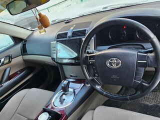 2004 Toyota Mark X I, серебристый, 1100000 рублей, вид 5