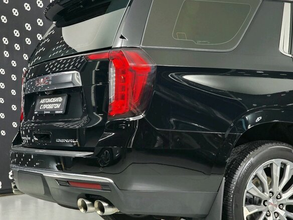 2022 GMC Yukon V, чёрный, 7790000 рублей - вид 11