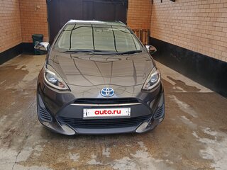 2018 Toyota Aqua I Рестайлинг 2, серый, 1000000 рублей, вид 1