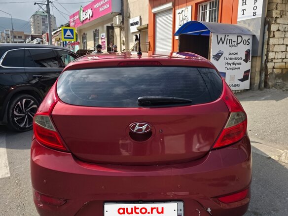 2011 Hyundai Solaris I, красный, 430000 рублей - вид 1
