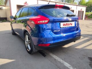 2017 Ford Focus III Рестайлинг, синий, 1100000 рублей, вид 4