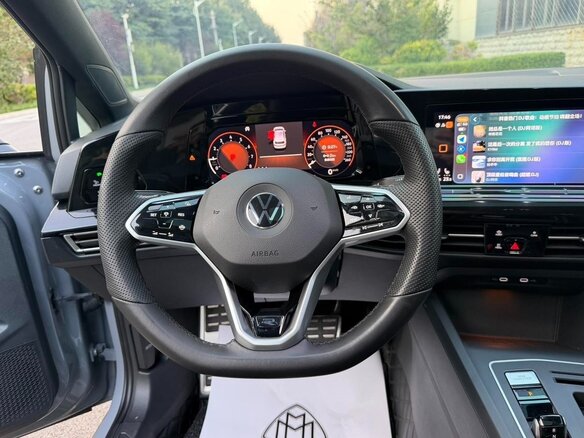 2022 Volkswagen Golf VIII, серый, 2092000 рублей - вид 9