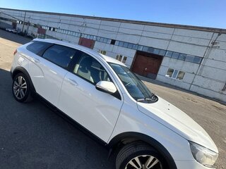 2017 Lada (ВАЗ) Vesta SW Cross I, белый, 990000 рублей, вид 5