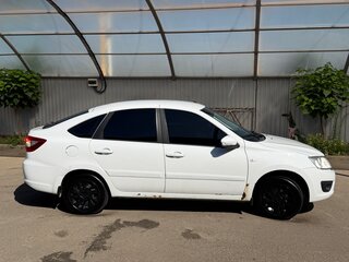 2016 Lada (ВАЗ) Granta I, белый, 550000 рублей, вид 2