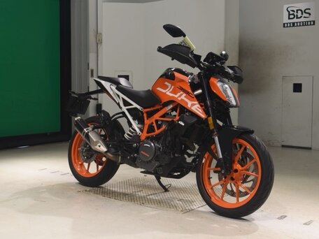2020 KTM 390 Duke, оранжевый, 395000 рублей, вид 3