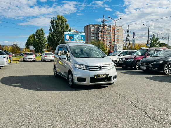 2010 Honda Freed Spike I, серый, 1079000 рублей - вид 4