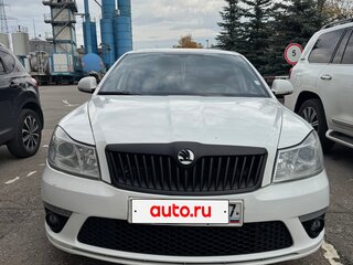 2010 Skoda Octavia RS II Рестайлинг, белый, 1030000 рублей, вид 1