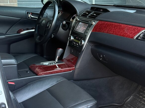 2013 Toyota Camry VII (XV50), белый, 1750000 рублей - вид 13