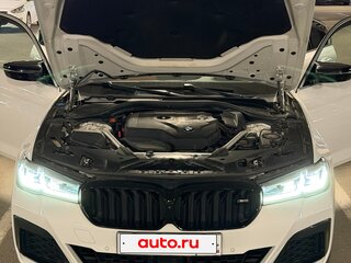 2021 BMW 5 серии 520i VII (G30/G31/G38) Рестайлинг, белый, 4000000 рублей, вид 2