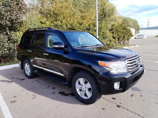 2015 Toyota Land Cruiser 200 Series Рестайлинг 1, чёрный, 4700000 рублей, вид 3
