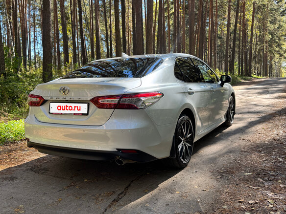 2021 Toyota Camry VIII (XV70) Рестайлинг, белый - вид 8