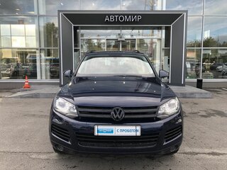 2010 Volkswagen Touareg II, синий, 1927000 рублей, вид 2