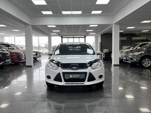 2013 Ford Focus III, белый, 750000 рублей - вид 2