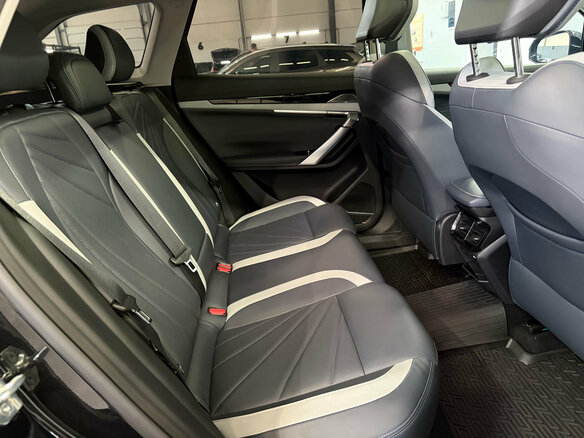 2024 Geely Atlas II, чёрный, 2677000 рублей - вид 13
