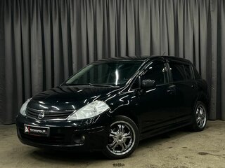 2010 Nissan Tiida I Рестайлинг, чёрный, 709888 рублей, вид 1