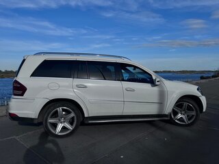 2012 Mercedes-Benz GL-Класс 350 I (X164) Рестайлинг, белый, 2000000 рублей, вид 3