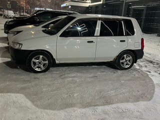 2000 Mazda Demio I (DW), белый, 200000 рублей, вид 2