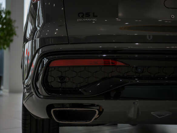 2026 Audi Q5 L III (GU), зелёный, 7540000 рублей - вид 10