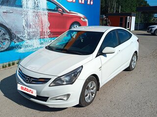 2015 Hyundai Solaris I Рестайлинг, белый, 998000 рублей, вид 4