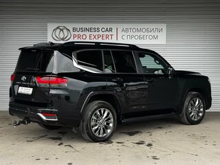 2025 Toyota Land Cruiser 300 Series, чёрный, 14500000 рублей, вид 5