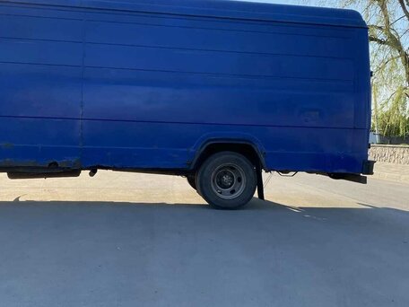 1990 Mercedes-Benz T2, синий, 850000 рублей, вид 3