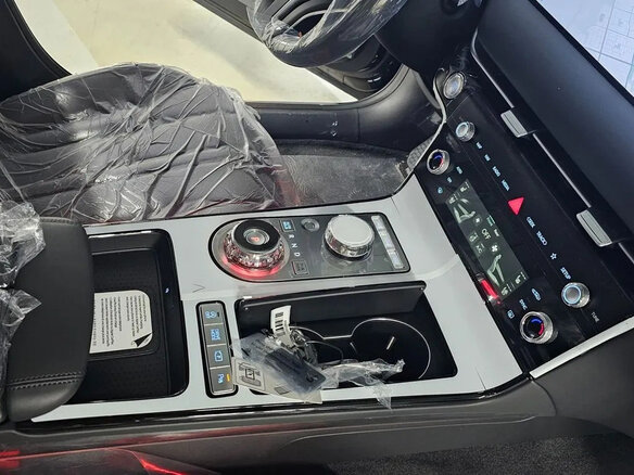 2026 Genesis G80 II Рестайлинг, чёрный, 8909412 рублей - вид 13